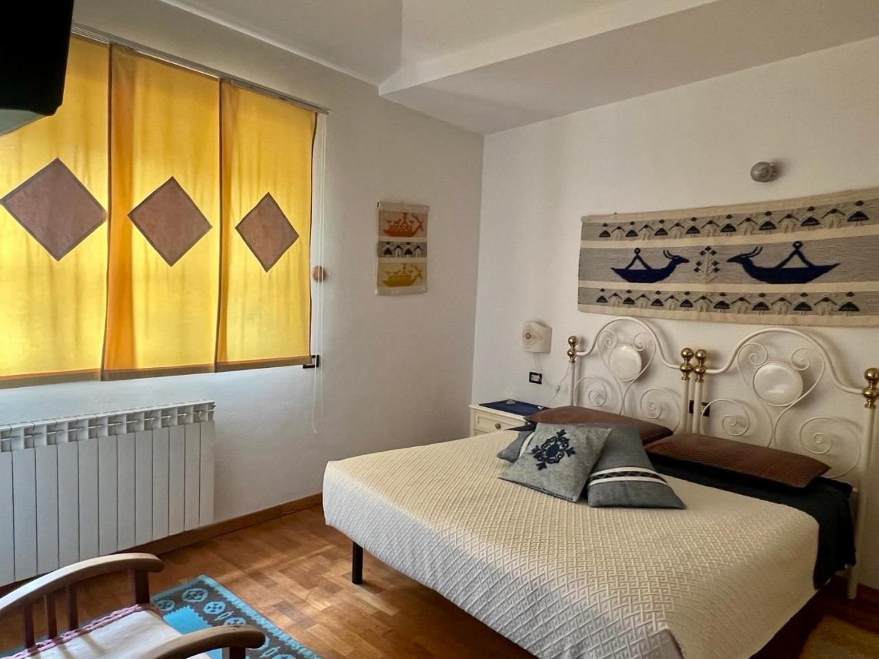 B&B Su Biancu - Sardinian Experience Urzulei Luaran gambar